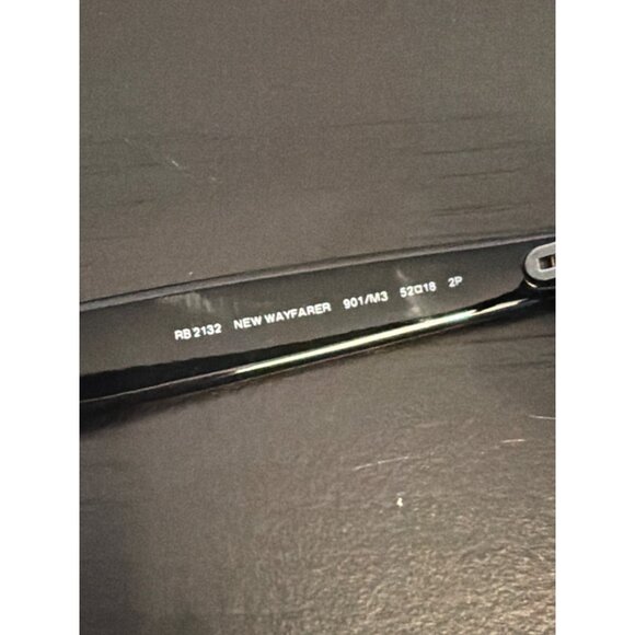 Ray Ban New Wayfarer Polarized Black Sunglasses With Classic Case - Picture 5 of 5